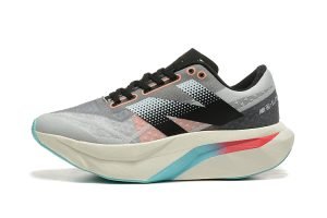 New Balance FuelCell Rebel V4