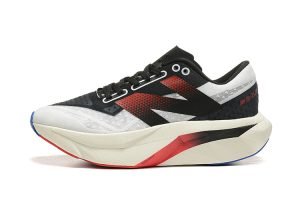 New Balance FuelCell Rebel V4
