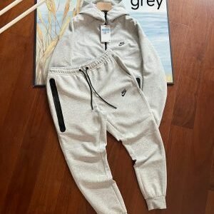 Nike suit
