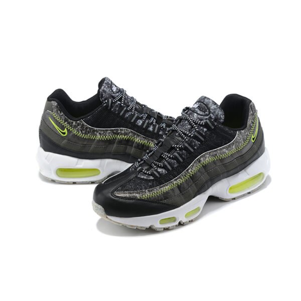 NIKE AIR MAX 95 - Image 2