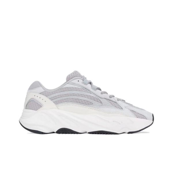 Adidas Yeezy boost 700 V2 - Image 2