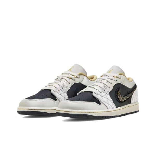 Jordan Air Jordan 1 Low - Image 2