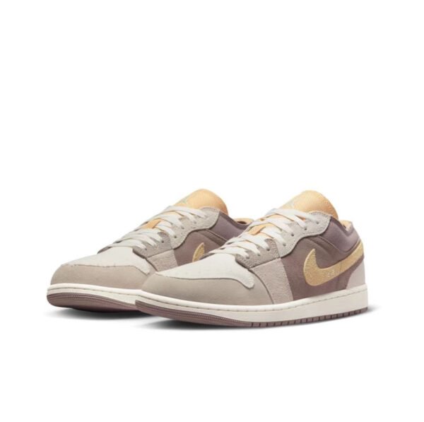 Jordan Air Jordan 1 Low - Image 2