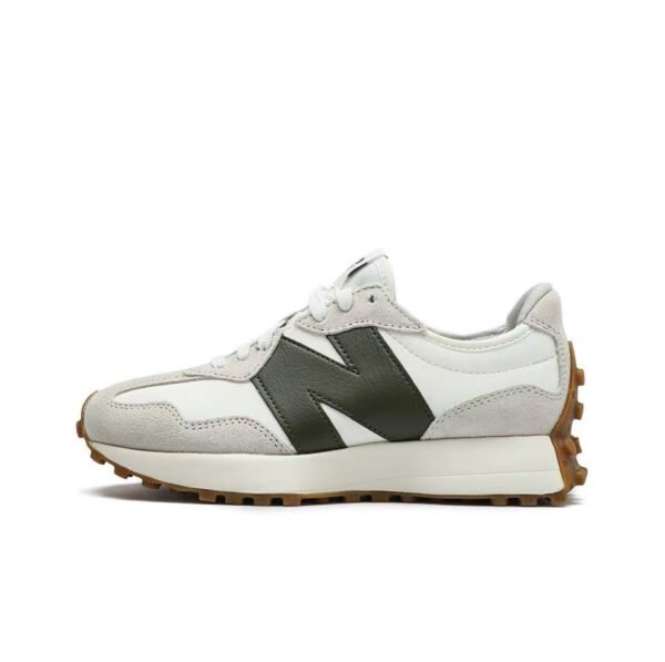 New Balance 327