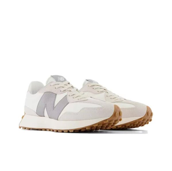 New Balance 327 - Image 2