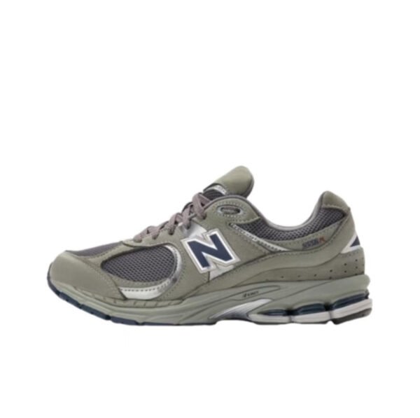 New Balance 2002R