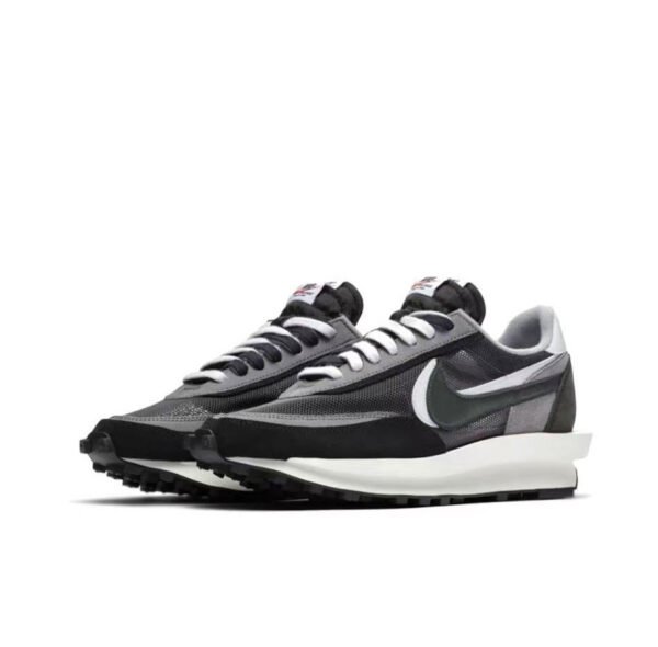 Nike Sacai 2.0 - Image 2