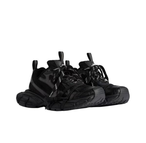 Balenciaga - Image 2