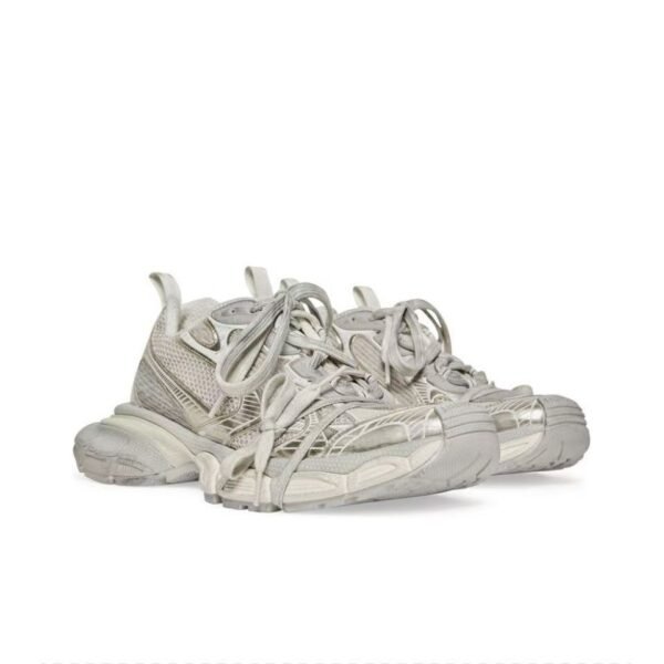 Balenciaga - Image 2