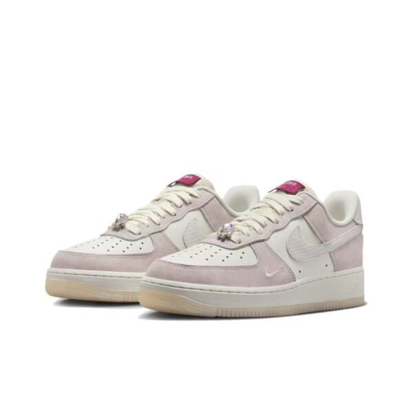 Nike Air Force 1 - Image 2